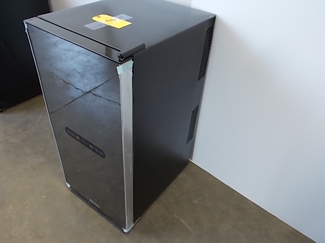 lot 7 image: Wine Refrigerator