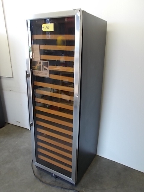 lot 15 image: Wine Refrigerator