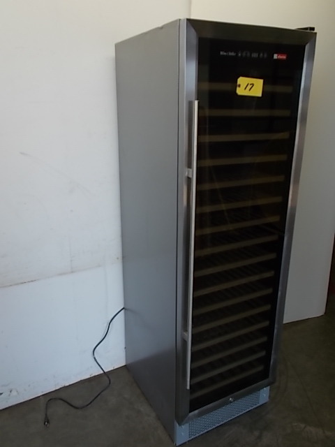 lot 17 image: Wine Refrigerator