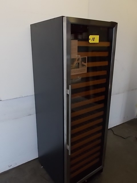 lot 18 image: Wine Refrigerator