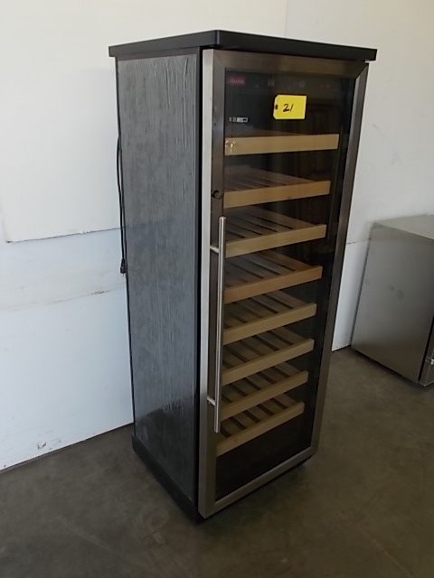 lot 21 image: Wine Refrigerator
