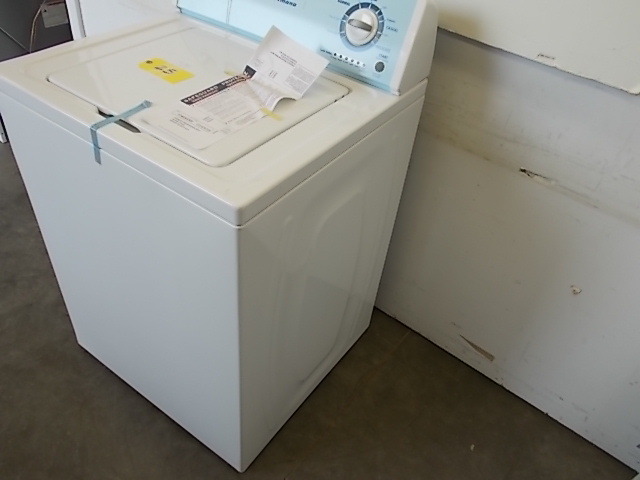 lot 25 image: Washer