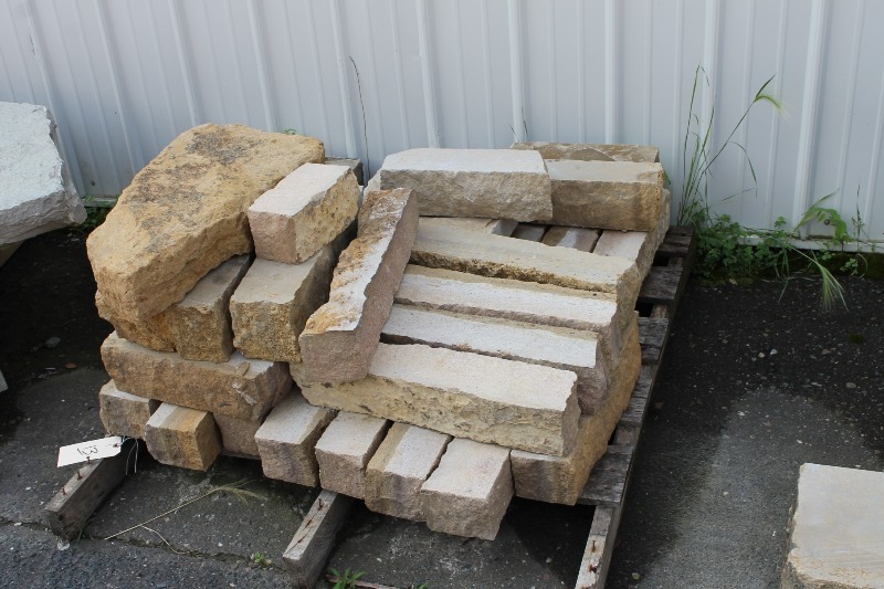 Limestone Border
