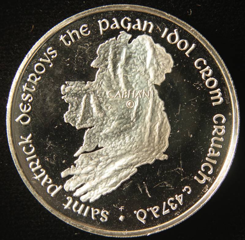 1 TROY Oz. .999 FINE SILVER ST PATRICK ART ROUND
