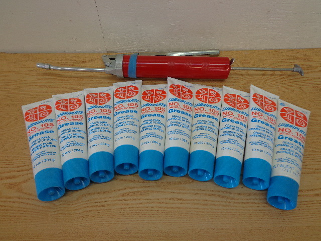 Grease gun and grease