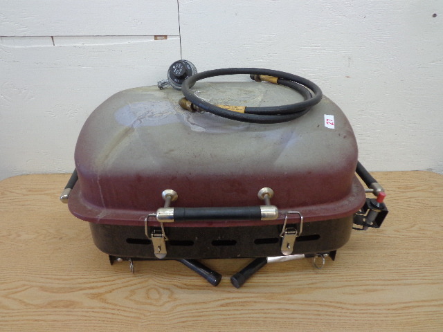 Gas grill