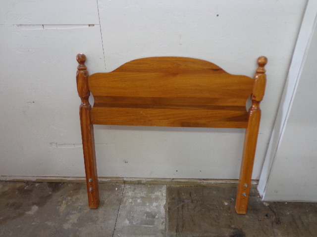 Twin Head Board