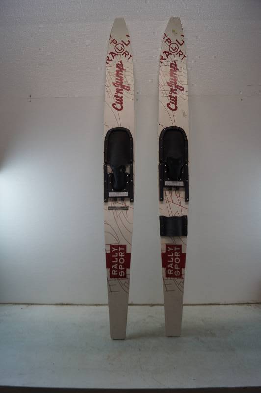 lot 1 image: Vintage Wood Water Skis