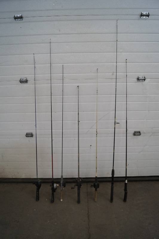 lot 8 image: Fishing RodsReels
