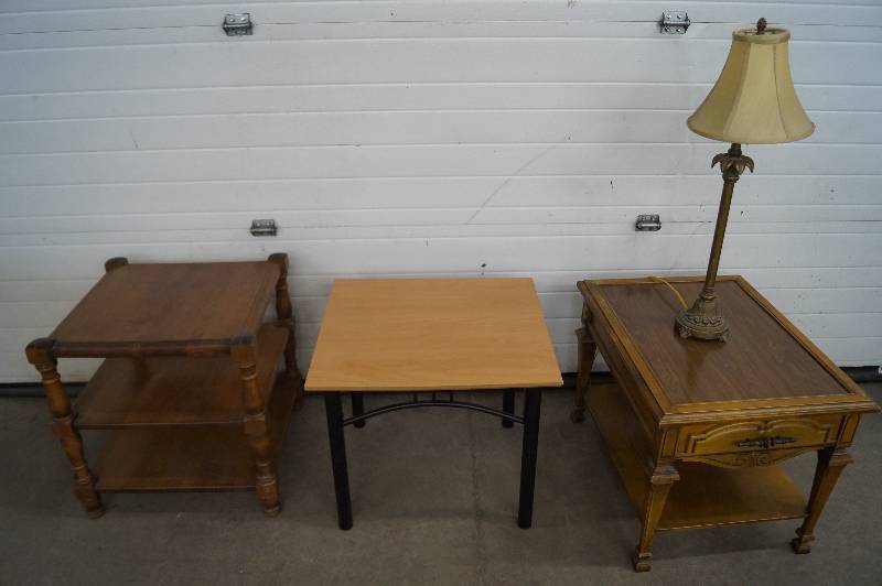 lot 35 image: Tables