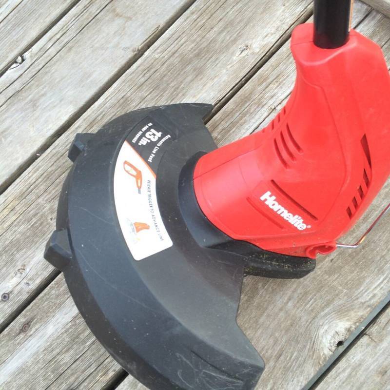 Homelite 13 in. 4 Amp Straight Electric String Trimmer