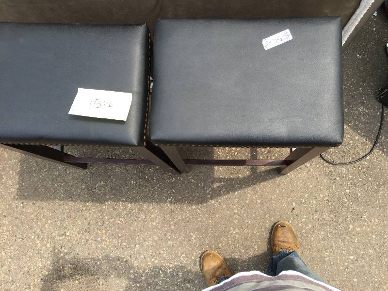 Lot of 2 Bar Stools Black
