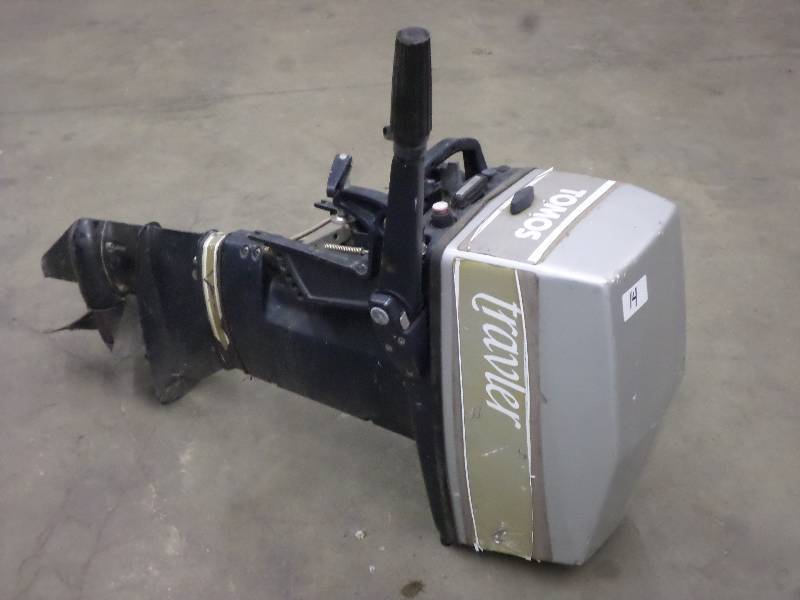 lot 14 image: Tomos Travler Short Shaft 18HP Outb...
