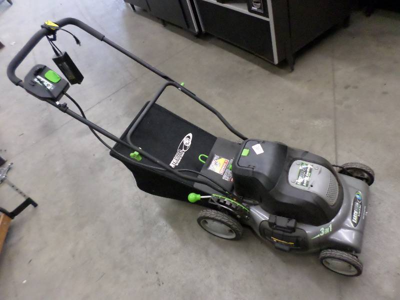 lot 36 image: Earthwise 24Volt Cordless Mower Wit...