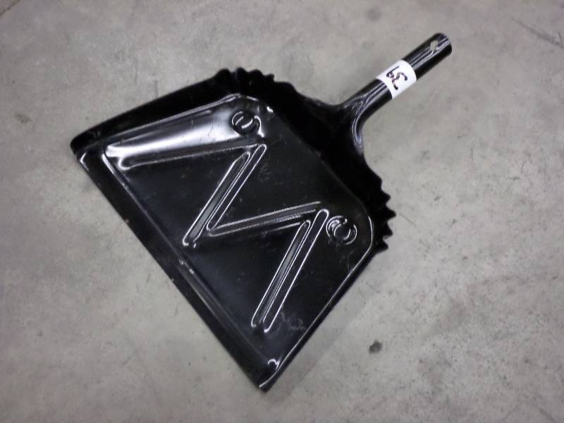 lot 39 image: New Steel Dust Pan ...