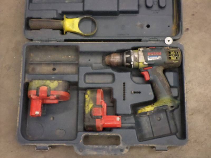 lot 55 image: Bosch 18Volt Cordless Drill Set, No...