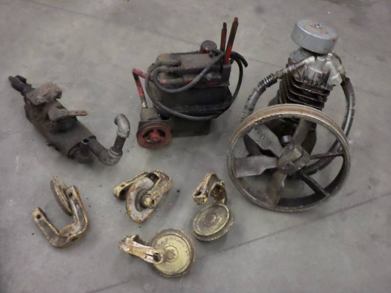 lot 61 image: Lot Of (1) PTO-Driven Hydraulic Pu...