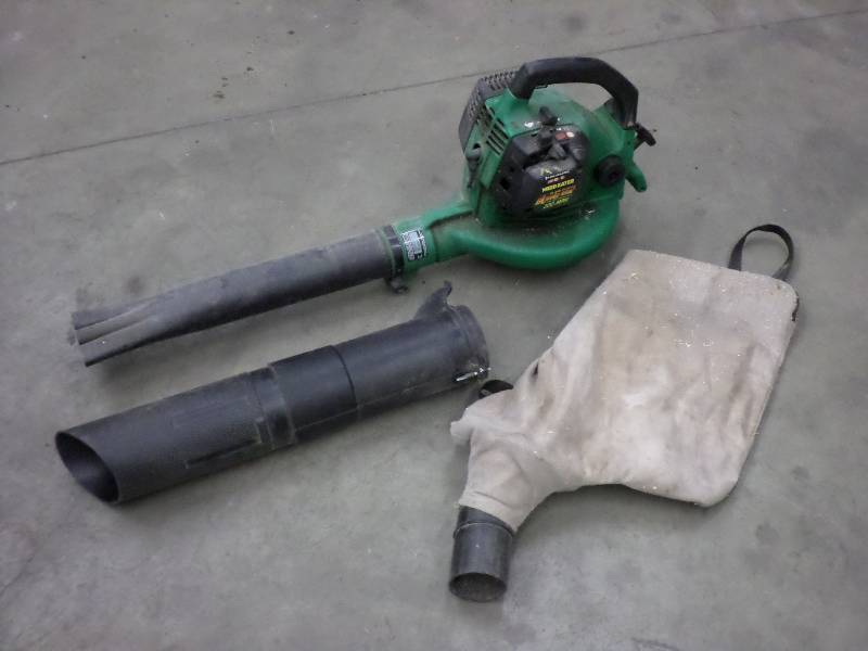 lot 64 image: Weed Eater Gas Powered BlowerVac ...