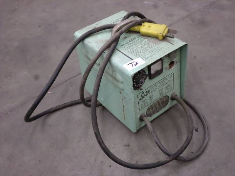 lot 72 image: Lester-Matic Industrial 36Volt Batt...