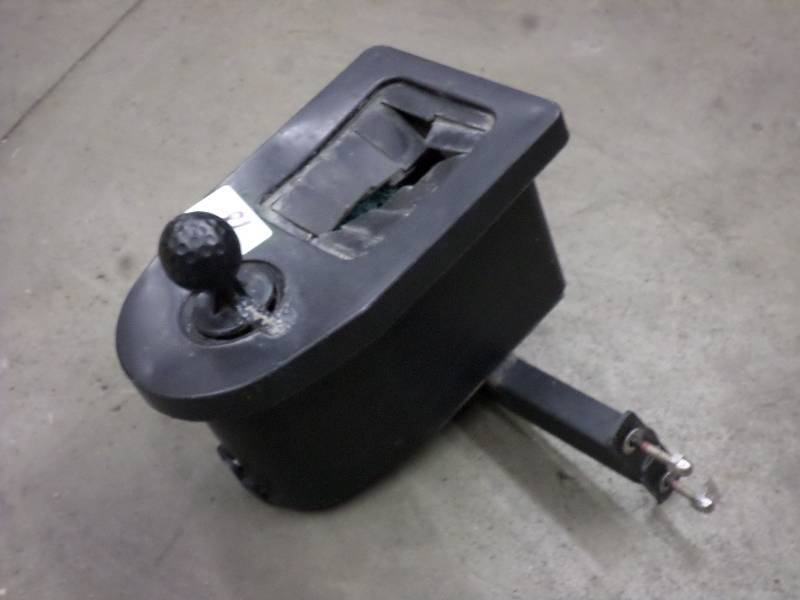 lot 78 image: Side-Mount Golf BallGolf Club Wash...