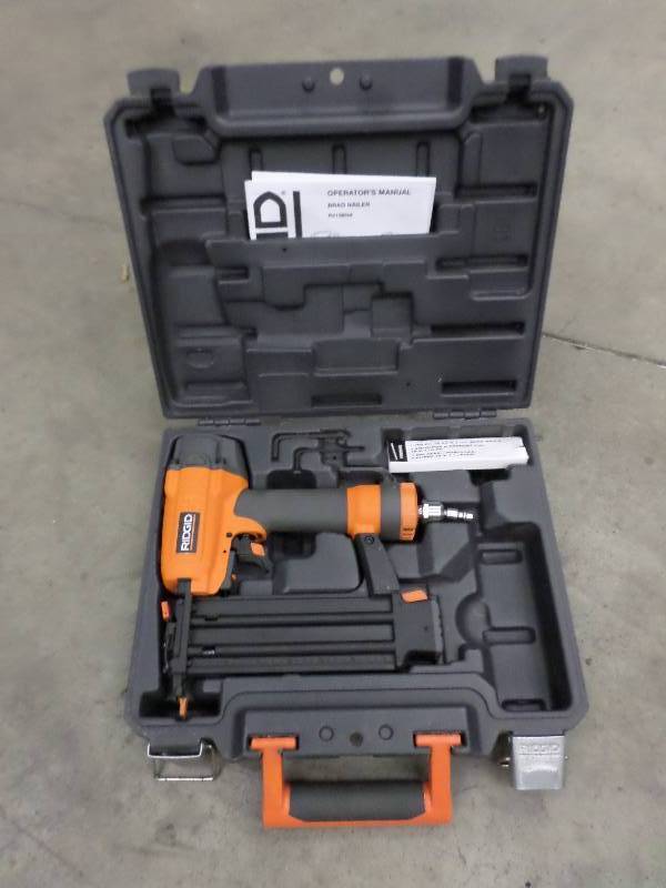 lot 81 image: Like New Ridgid Pneumatic Brad Nail...
