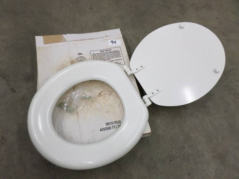 lot 94 image: Unused Mayfair 66TT White Toilet Se...