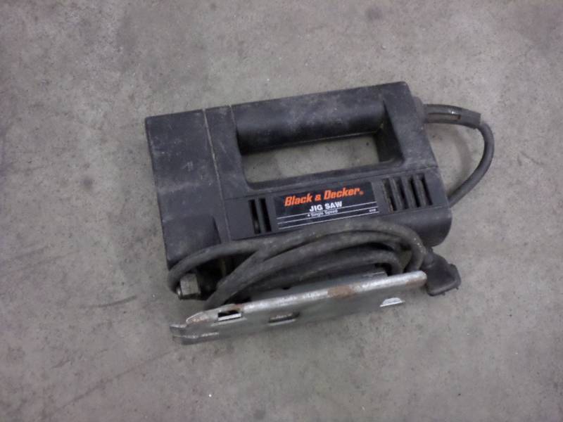 lot 107 image: Black & Decker 120Volt Jigsaw ...