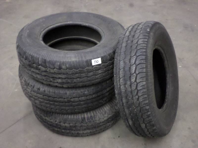 lot 110 image: (4) BFGoodrich Radial Long Trail P2...