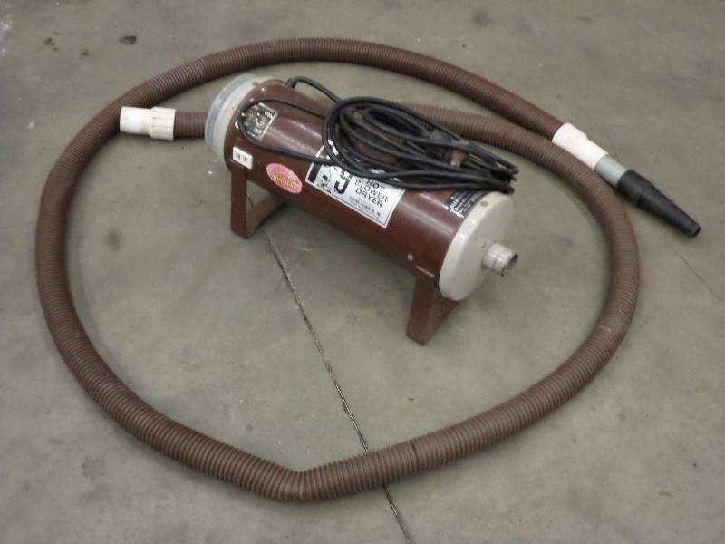 lot 132 image: K-9 Hot BlowerDryer With Hose, 120...