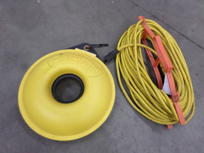 lot 133 image: 100ft Electric Cord & Cord-Pro Reel...