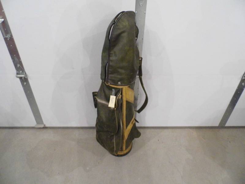 Golf Clubs w Bag