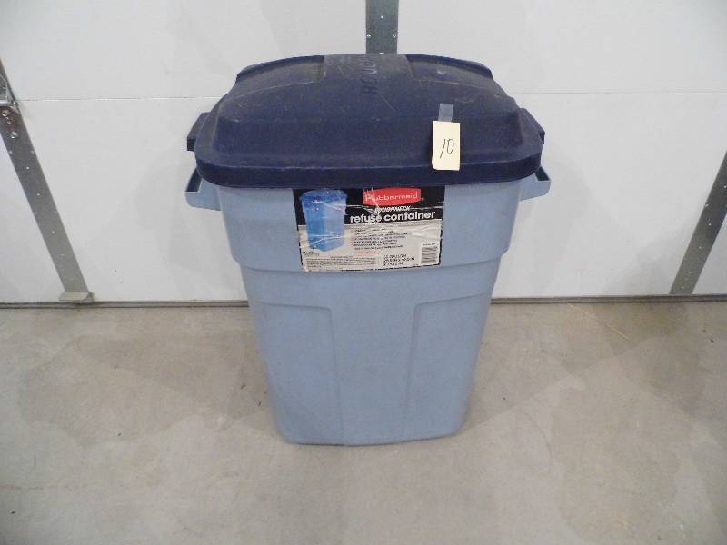 30 Gallong Roughneck Garbage Can
