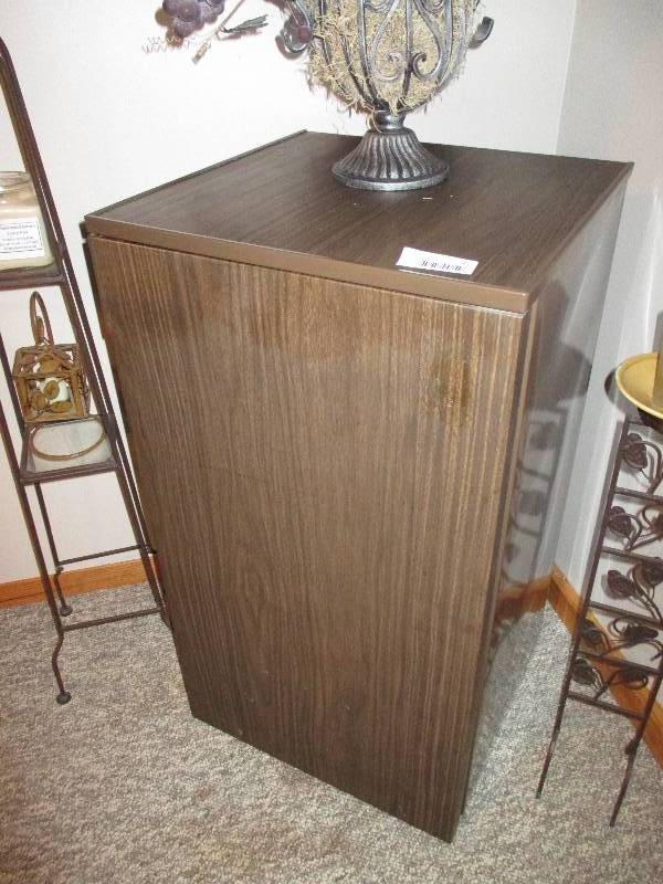 Mini fridge