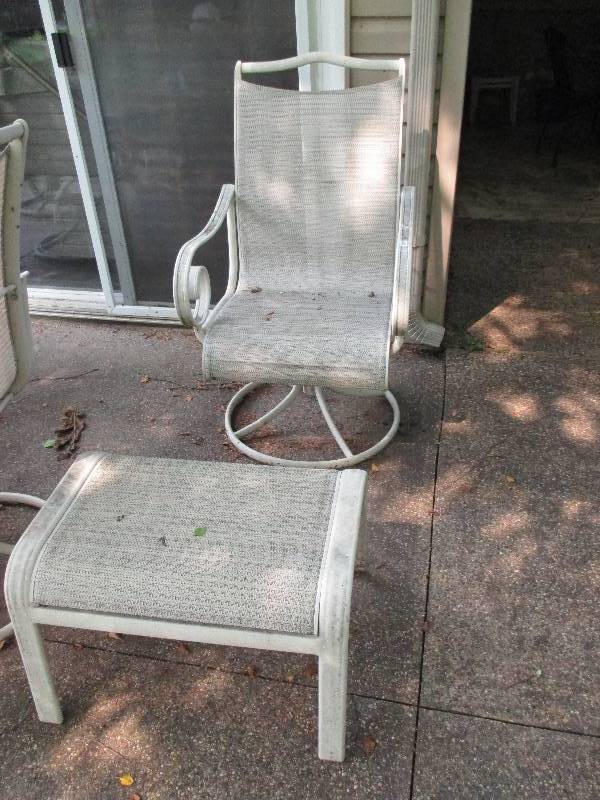 2 Patio chairs