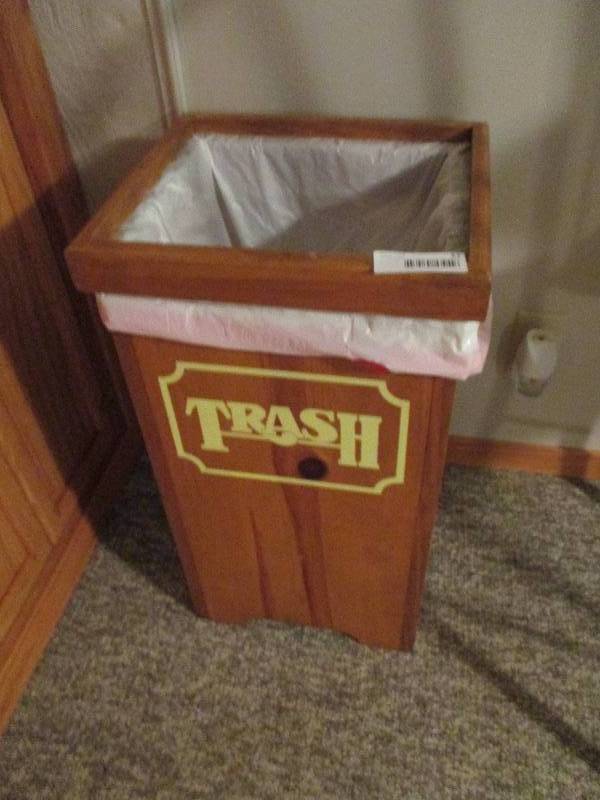 Trash can