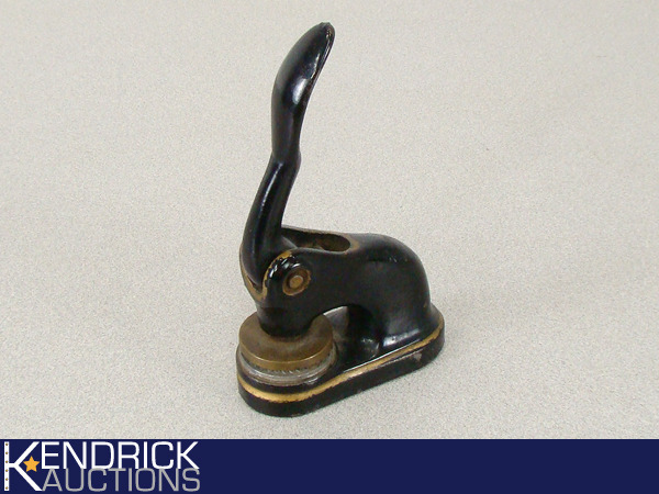 lot 5 image: Antique 1896 Cast Iron Seal Stamp Embosser