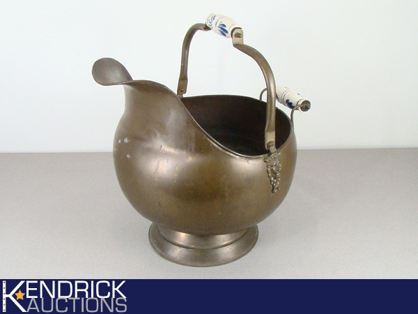 lot 35 image: Large Antique Copper ScuttleCoal Bucket with Ceramic Handles