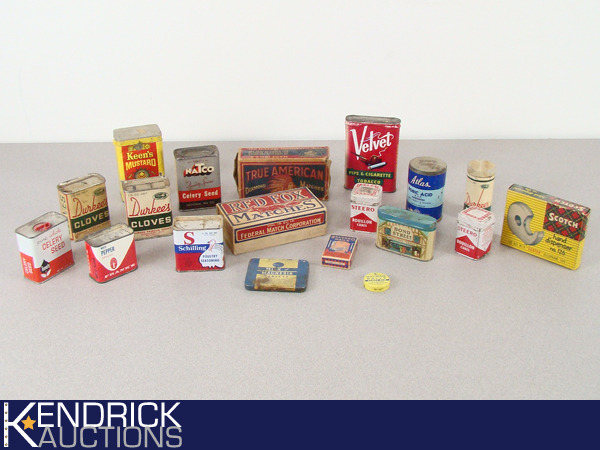 lot 37 image: Lot of Vintage TinsBoxes