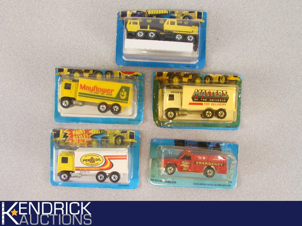 lot 95 image: 5 Vintage Mint on Card 1979-1986 Collectible Hot Wheels Die Cast CarsTrucks