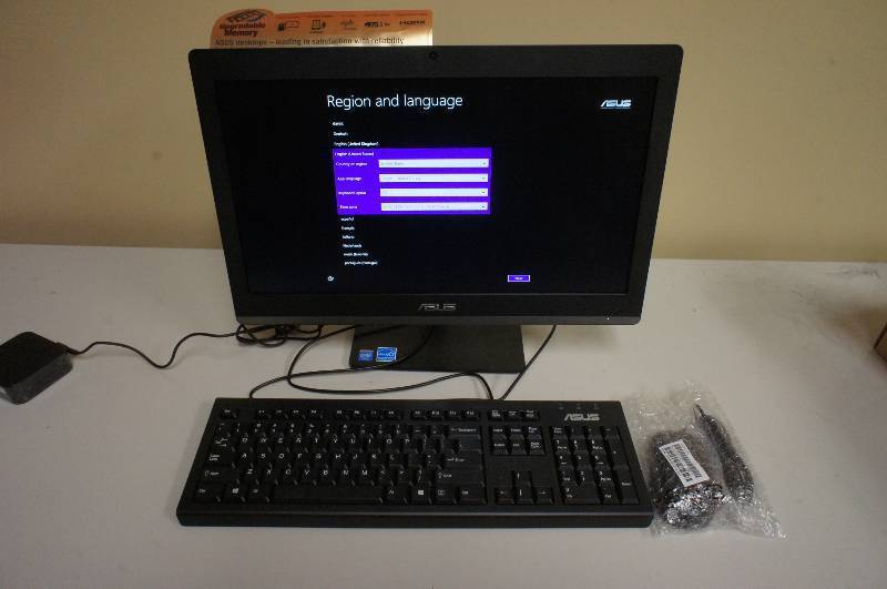 ASUS 19.5 4GB All-in-One Desktop Computer