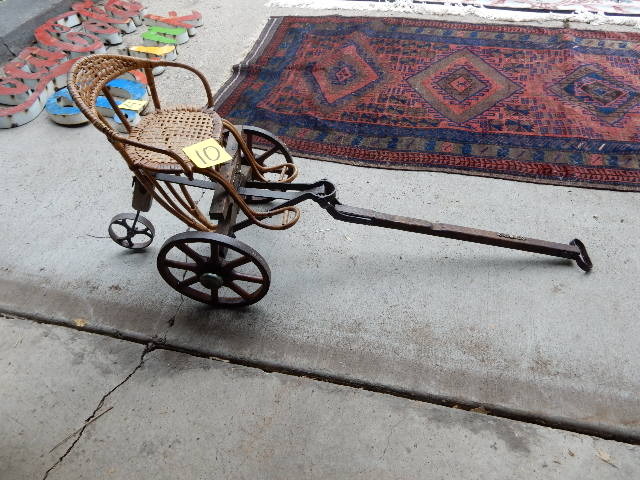 lot 10 image: ANTIQUE Pull cart..
