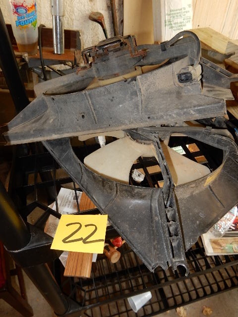 lot 22 image: 90-95 Camry 2.2 liter radiator fans