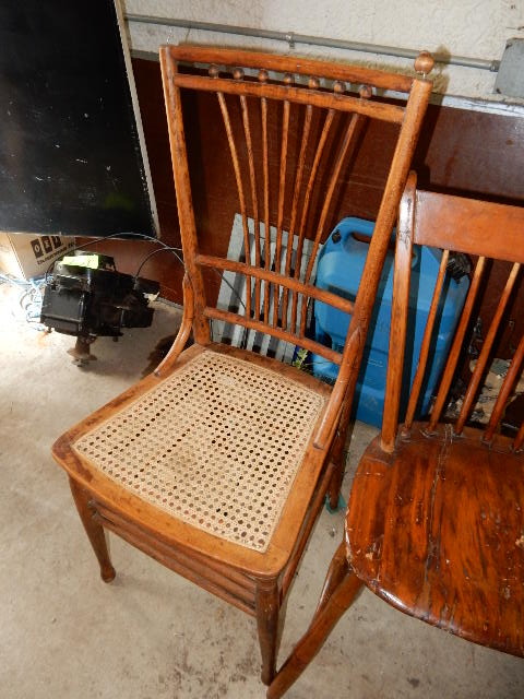 lot 23 image: 4 Chairs..   Wicker Magazine rack