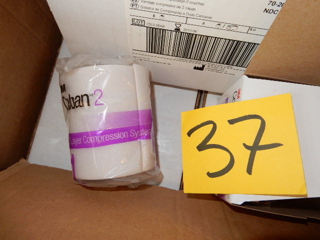 lot 37 image: 30, 3M Coban, 2 Part Compression System Kits