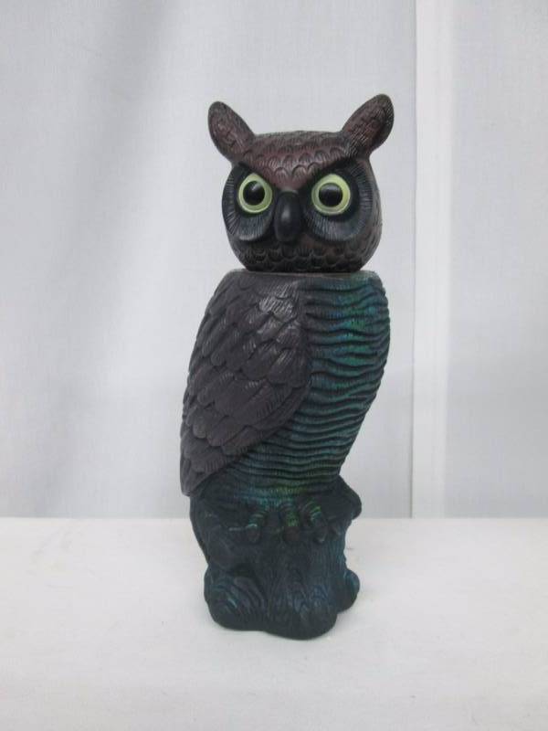 lot 78 image: Motion Sensor Owl