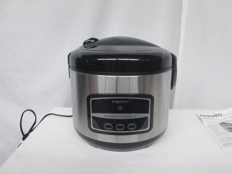 lot 48 image: Presto 16-Cup Digital Rice Cooker