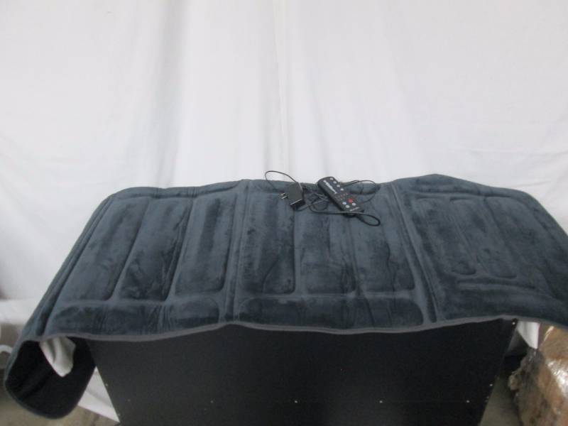 lot 66 image: Comfort Products 10 Motor Massaging Mat