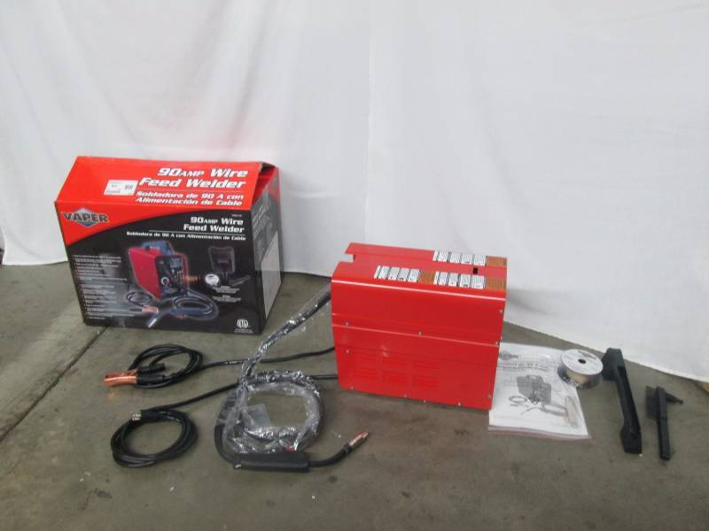 lot 18 image: Vaper 90Amp Wire Feed Welder Kit