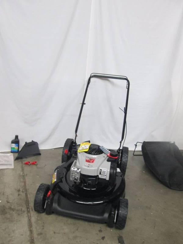 lot 11 image: MTD Gold 21 3-in-1 High Wheel Lawn Mower