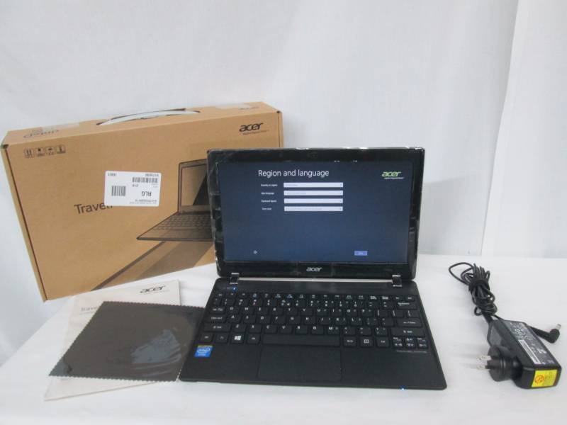 lot 12 image: Acer 11.6 4G 320GB Windows 8.1 Laptop